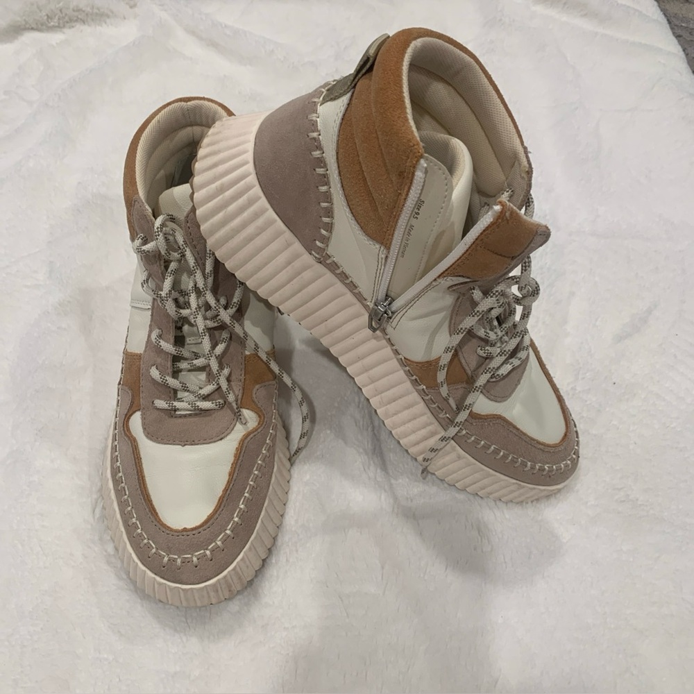 Dolce Vita Women's Sneakers in Tan and Cream, Daley sneakers taupe multi suede